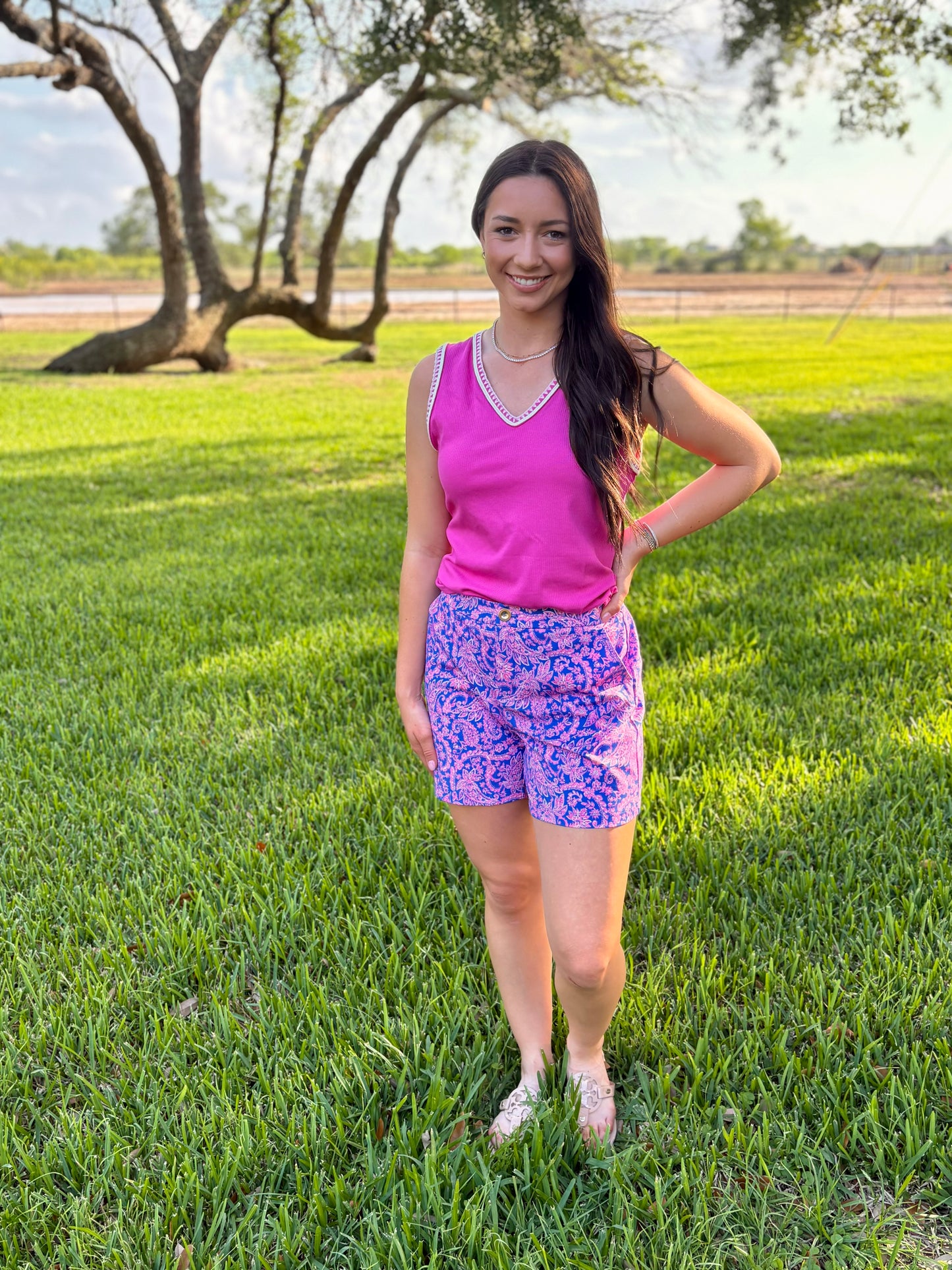 Magenta Glow Tank