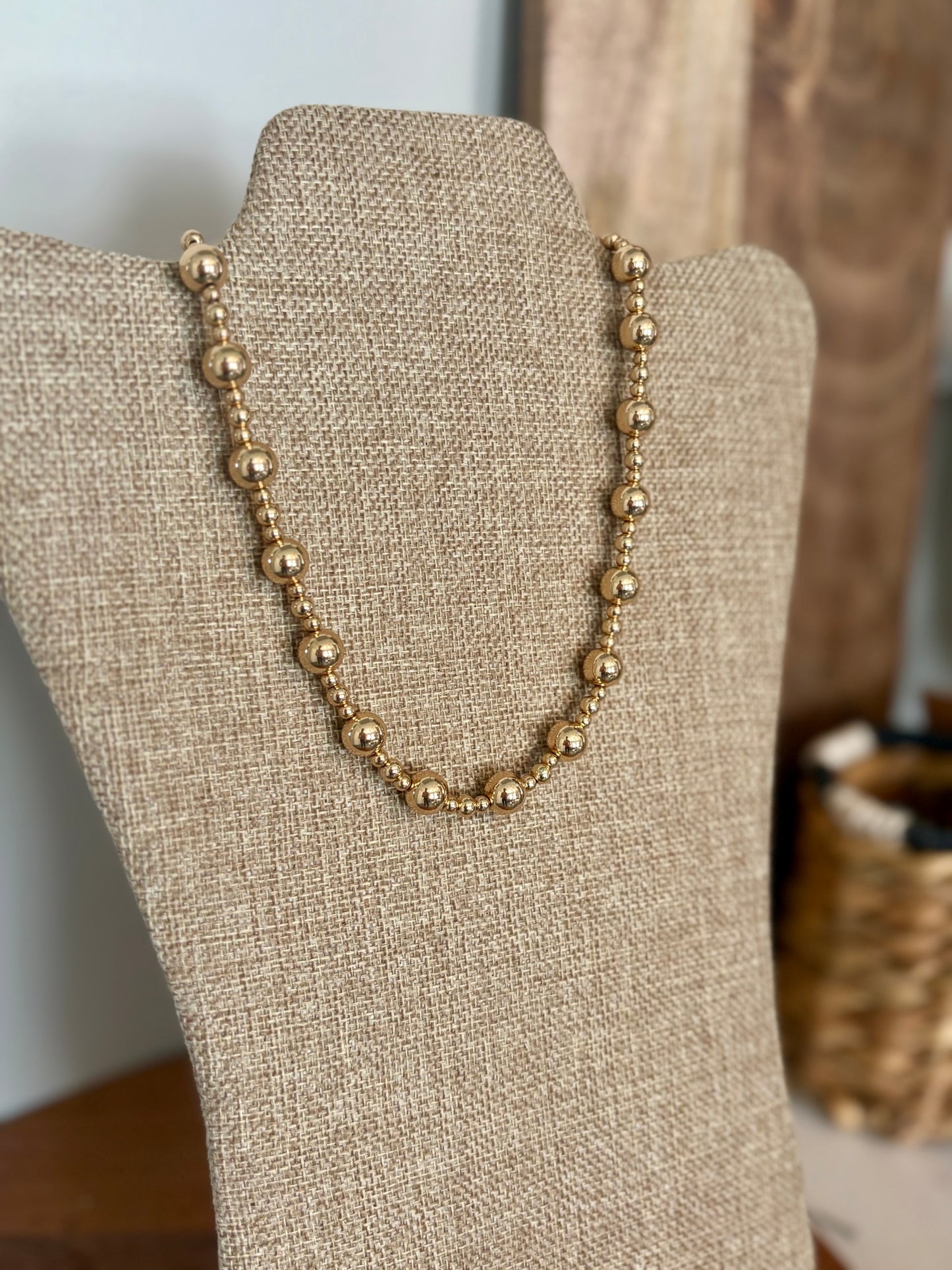Robbin Gold Necklace