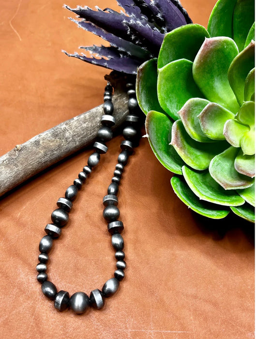 Amarillo Short Necklace